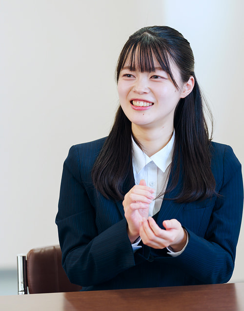 楠見 春果
